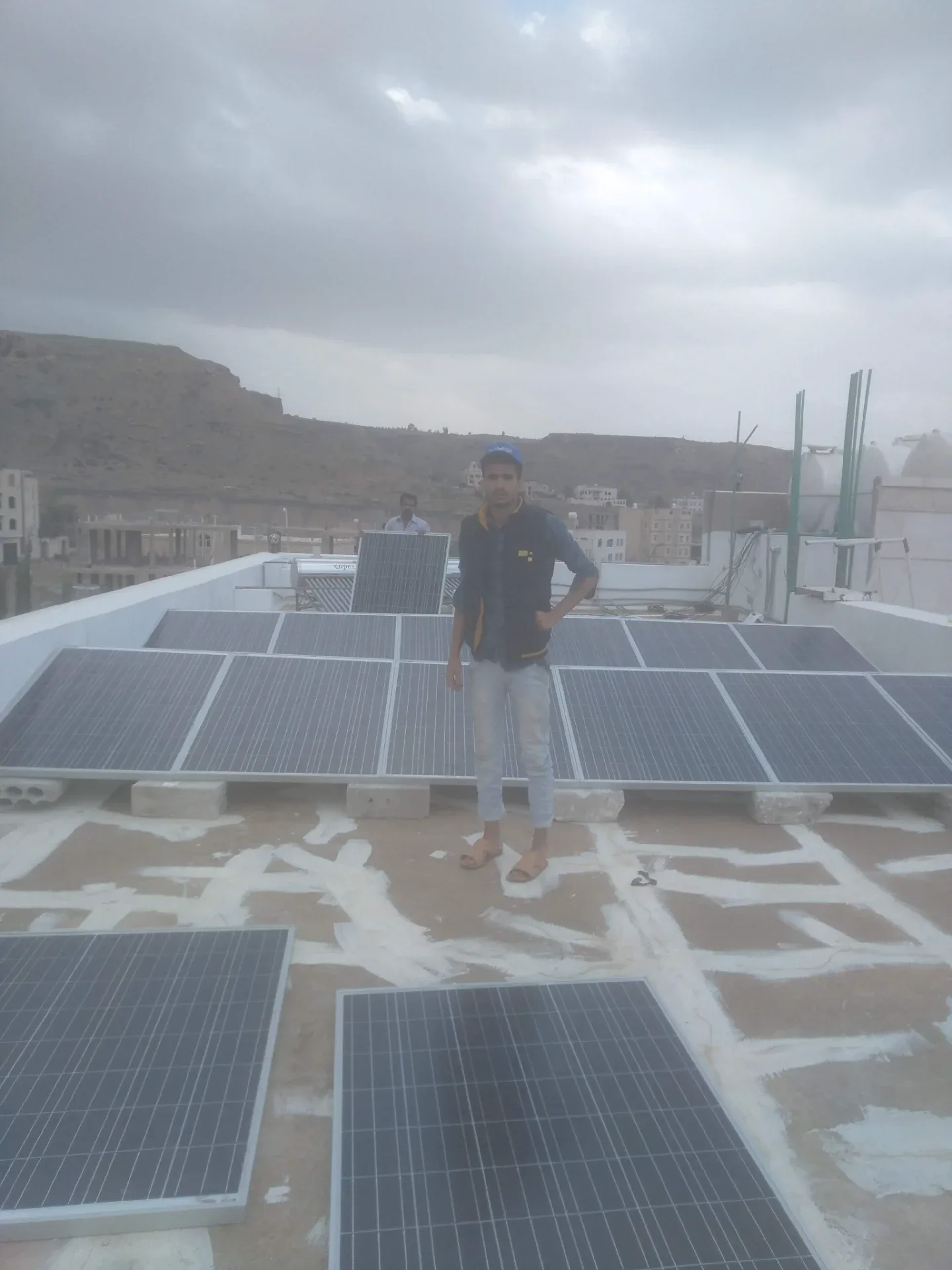 تركيب الألواح الشمسية